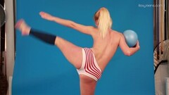 Kinky Mischele Lomar Hottest Flexible Nude Babe Thumb