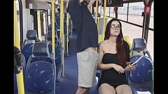 Encoxei novinha estudante no onibus e acabei gozando em seus peitinhos! Thumb